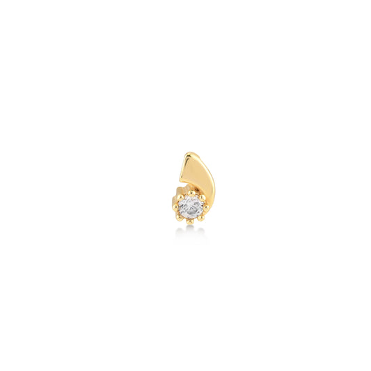 Chic Single-Stone Gold Piercing | Handcrafted Elegance